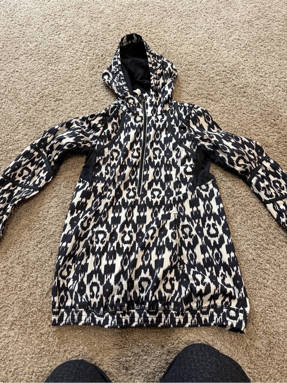 lululemon athletica Black and Cream Printed Hooded Jacket